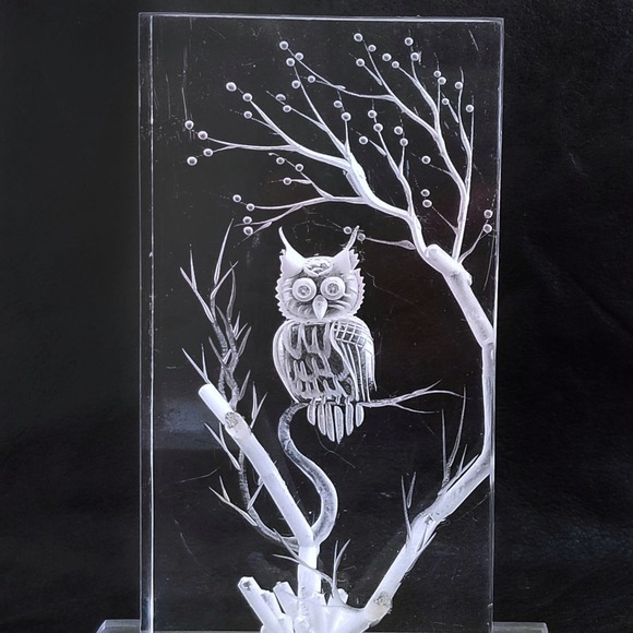 Owl on a tree Lucite Figurine - Picture 6 of 8